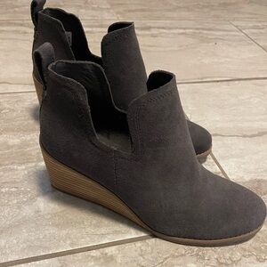TOMS Women's Black Ankle Boots